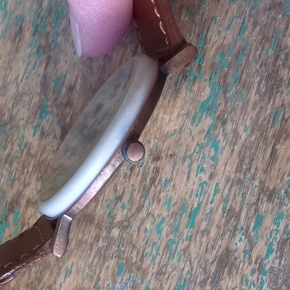 FOSSIL I VTG Limited Edition Collectible 1993 Flintstones Watch w/ Leather Band - Picture 11 of 17